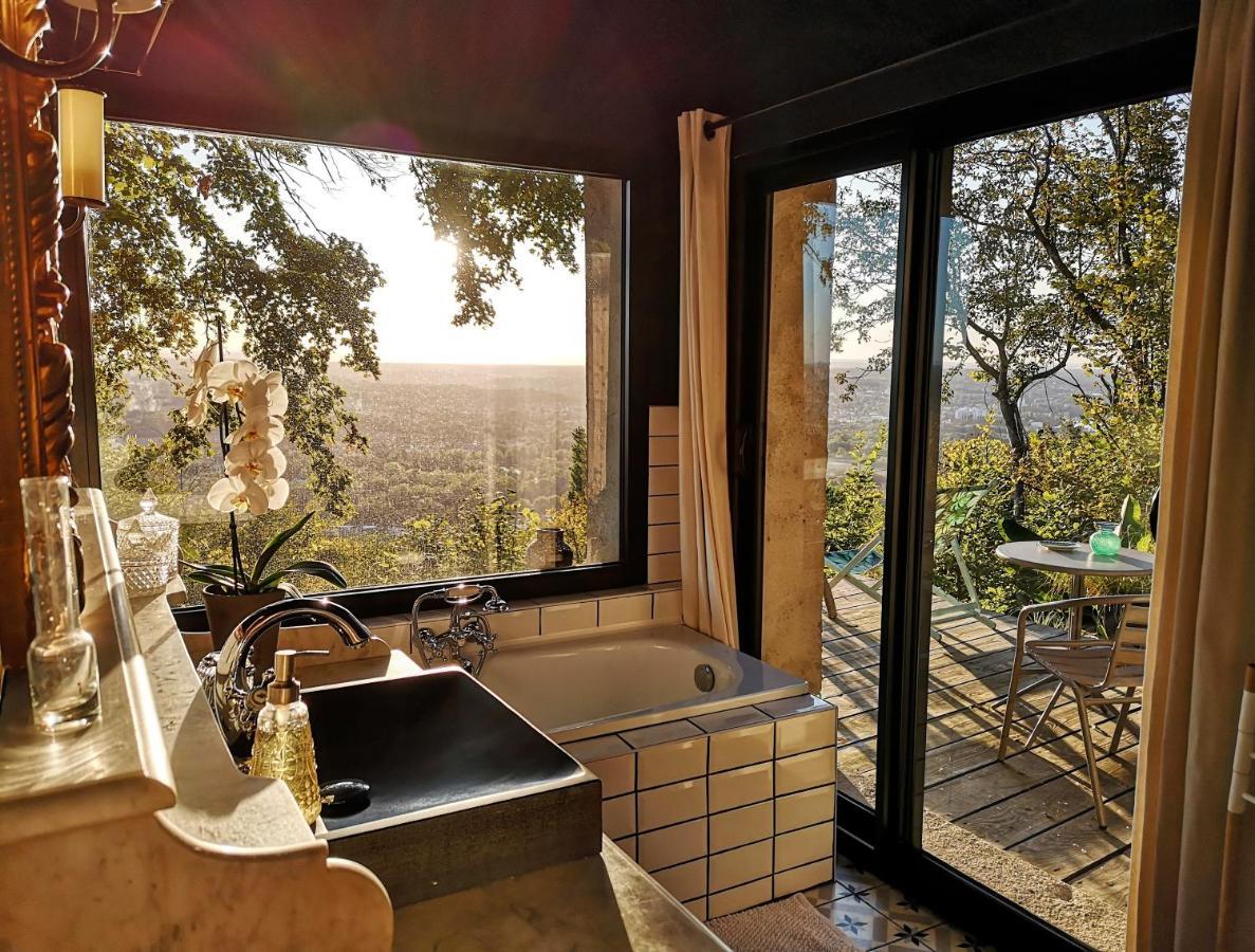 Lodge-belvedere Sur Les Hauteurs De