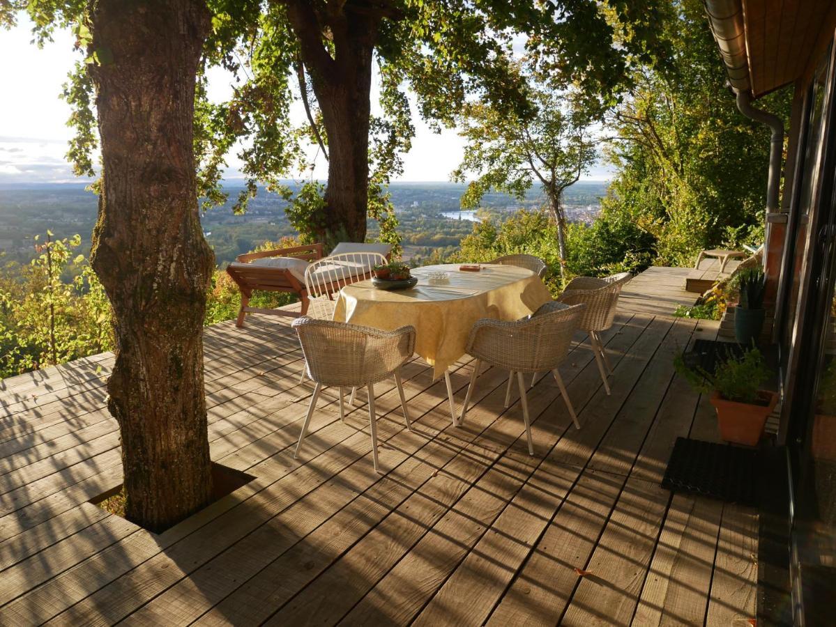 Lodge-belvedere Sur Les Hauteurs De