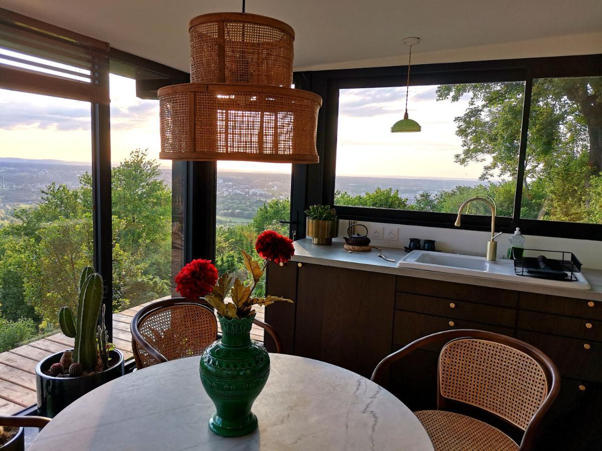 Lodge-belvedere Sur Les Hauteurs De Vichy
