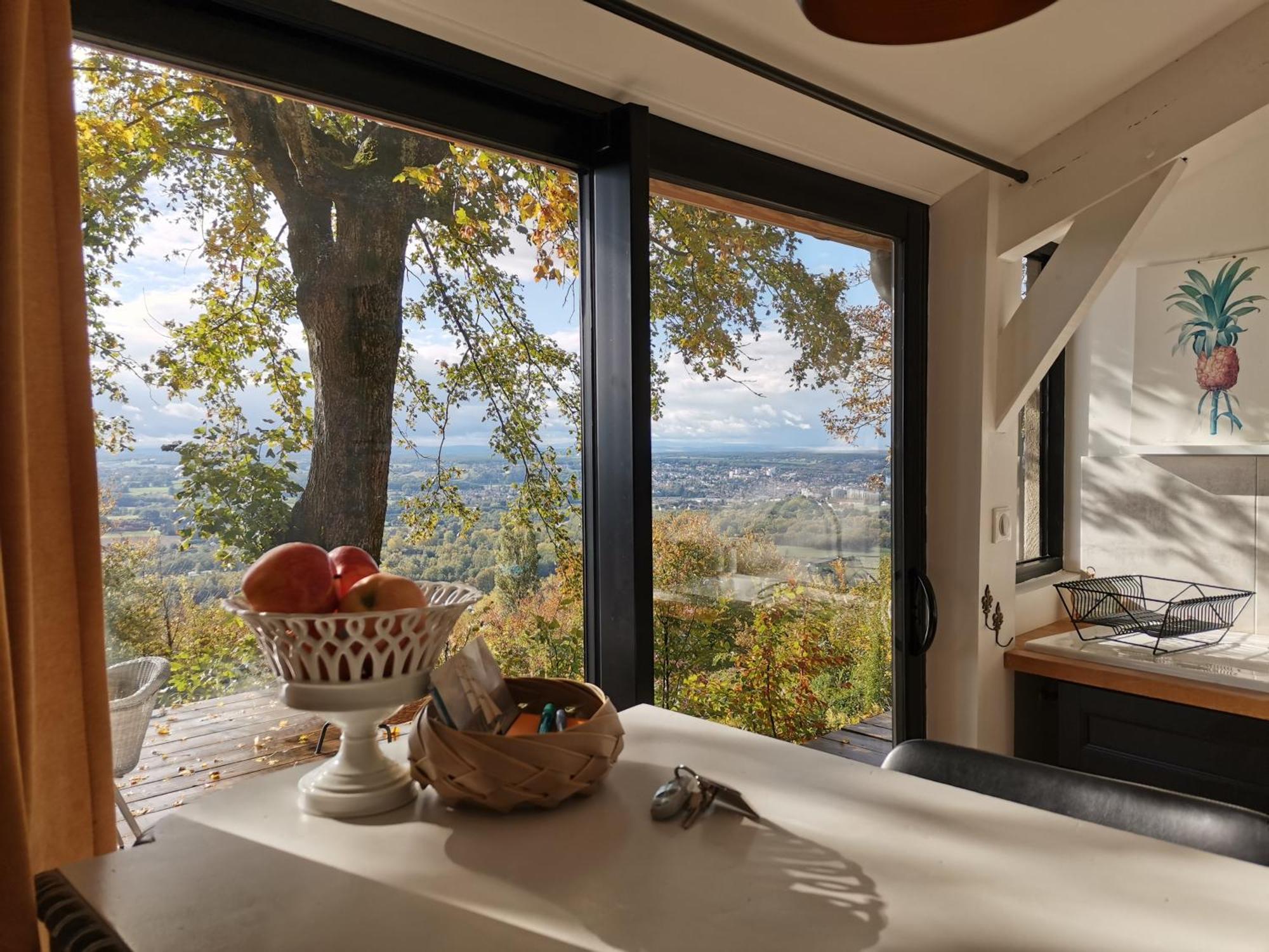Lodge-belvedere Sur Les Hauteurs De Lodge *