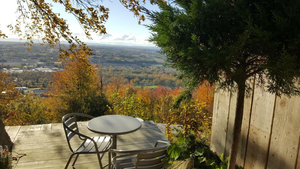 Lodge-belvedere Sur Les Hauteurs De Lodge *